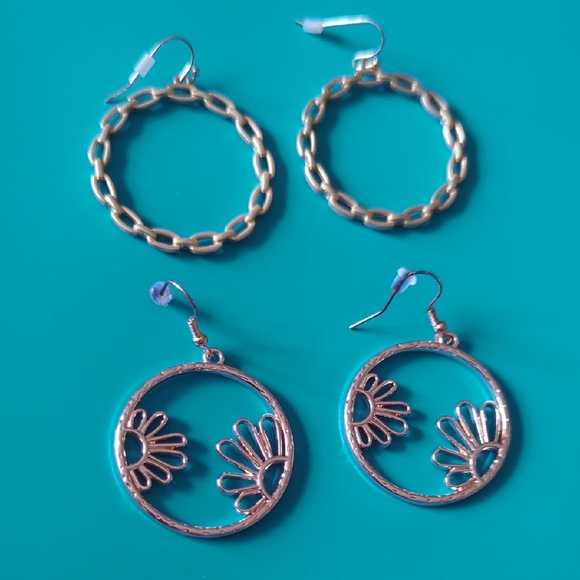 Jewelry - 5/$25 Gold Tone Hoop Earrings